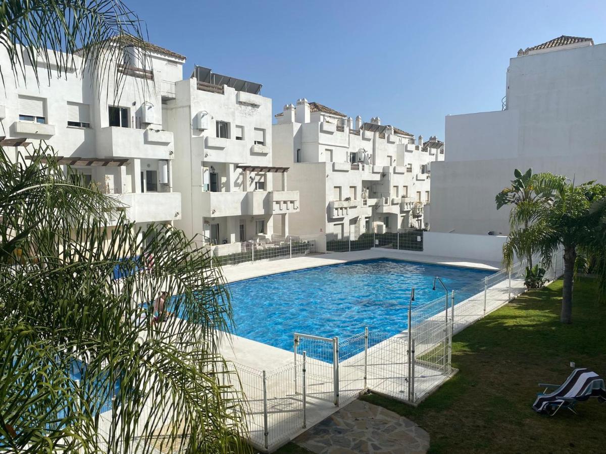 Penthouse Seaview And Golf Valle Romano Estepona Exterior photo